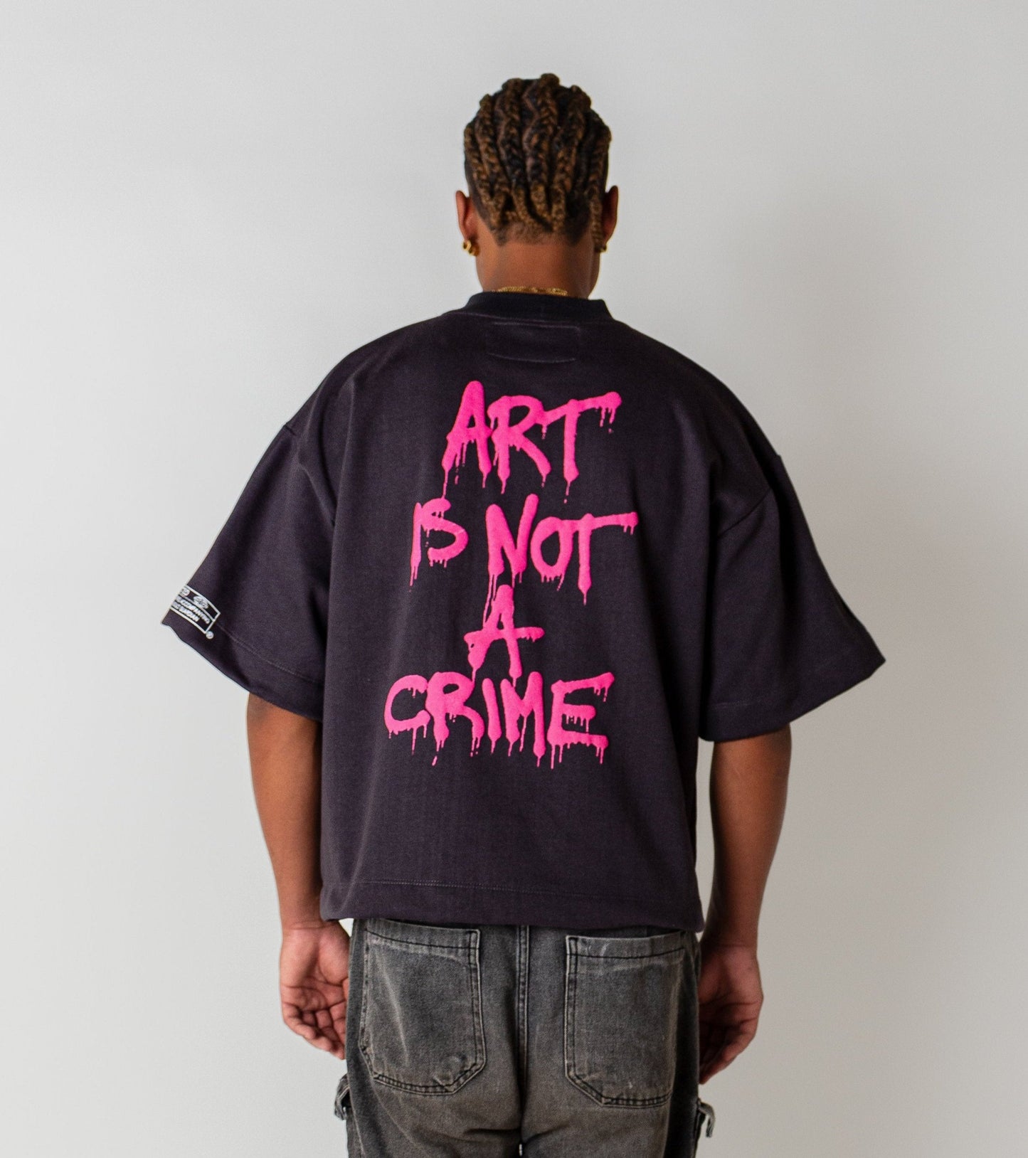 Peita Art is Not a Crime (Overboxy)